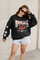 CINCINNATI BENGALS GAMEDAY GLIMMER EMBELLISHED STAR SLEEVE CREWNECK PULLOVER