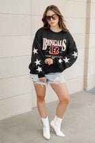 CINCINNATI BENGALS GAMEDAY GLIMMER EMBELLISHED STAR SLEEVE CREWNECK PULLOVER