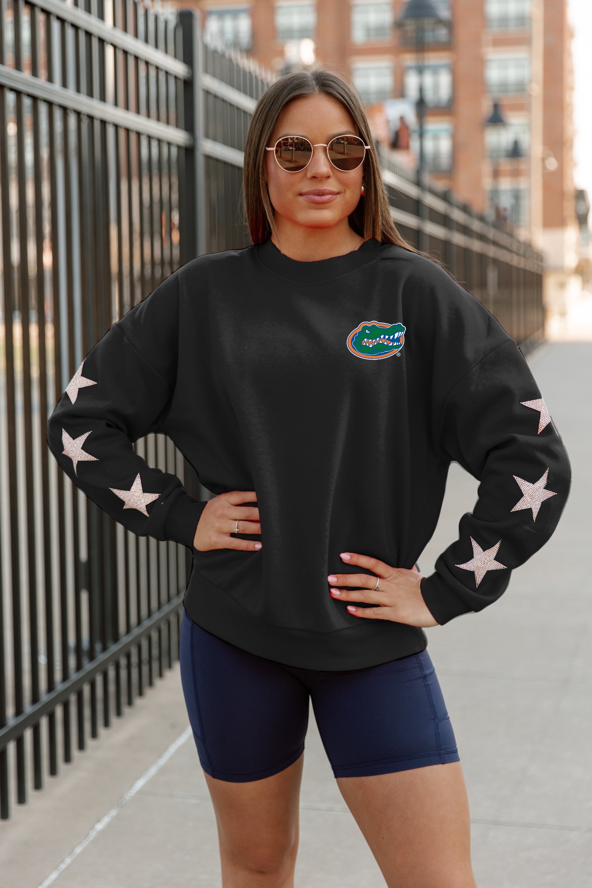 FLORIDA GATORS DEDICATION EMBELLISHED STAR SLEEVE CREWNECK PULLOVER