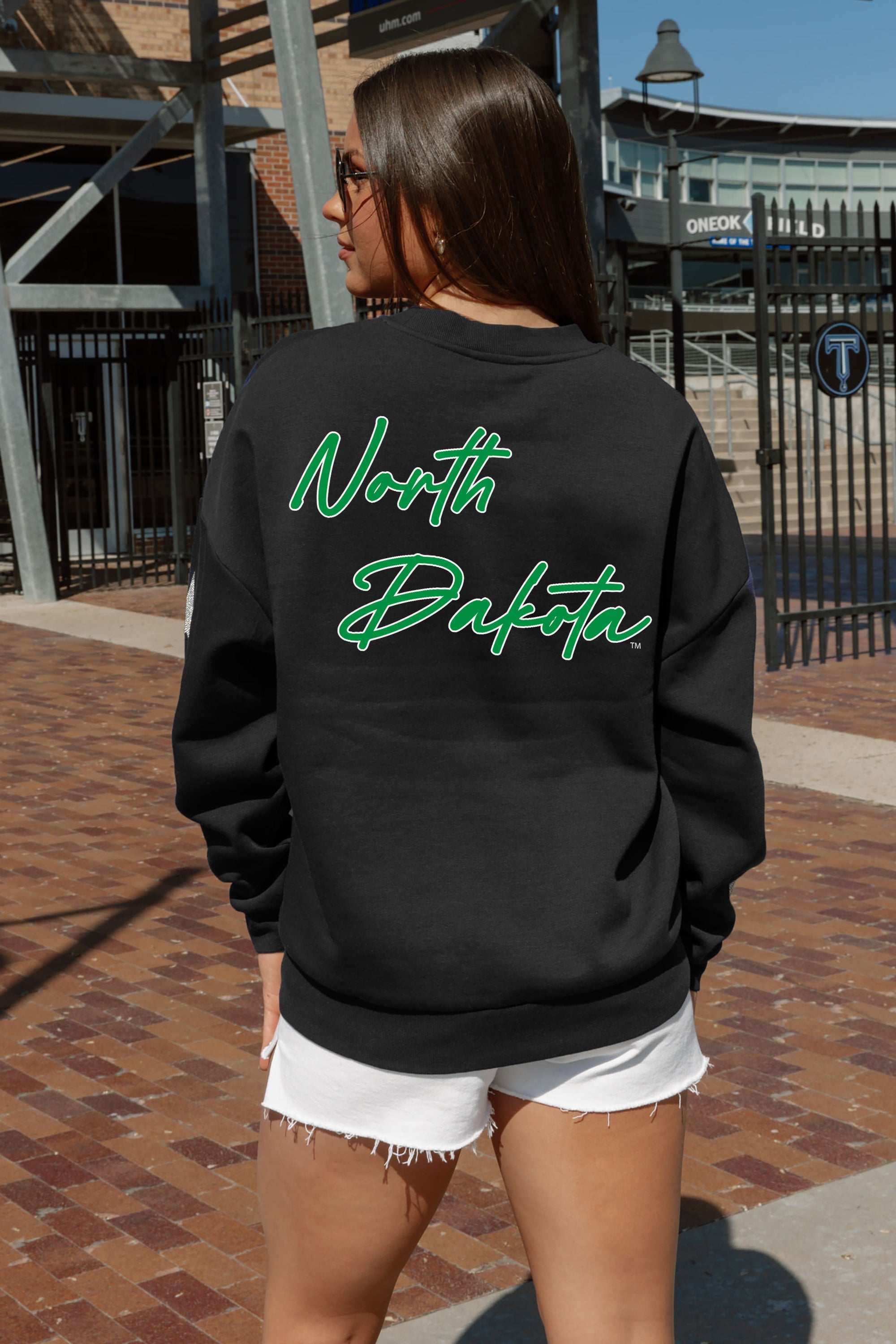 NORTH DAKOTA FIGHTING HAWKS DEDICATION EMBELLISHED STAR SLEEVE CREWNECK PULLOVER