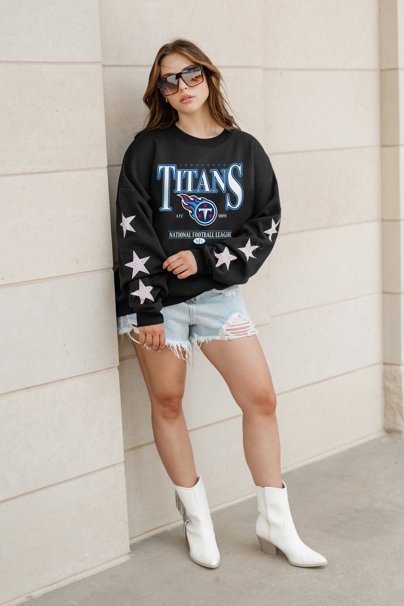 TENNESSEE TITANS GAMEDAY GLIMMER EMBELLISHED STAR SLEEVE CREWNECK PULLOVER