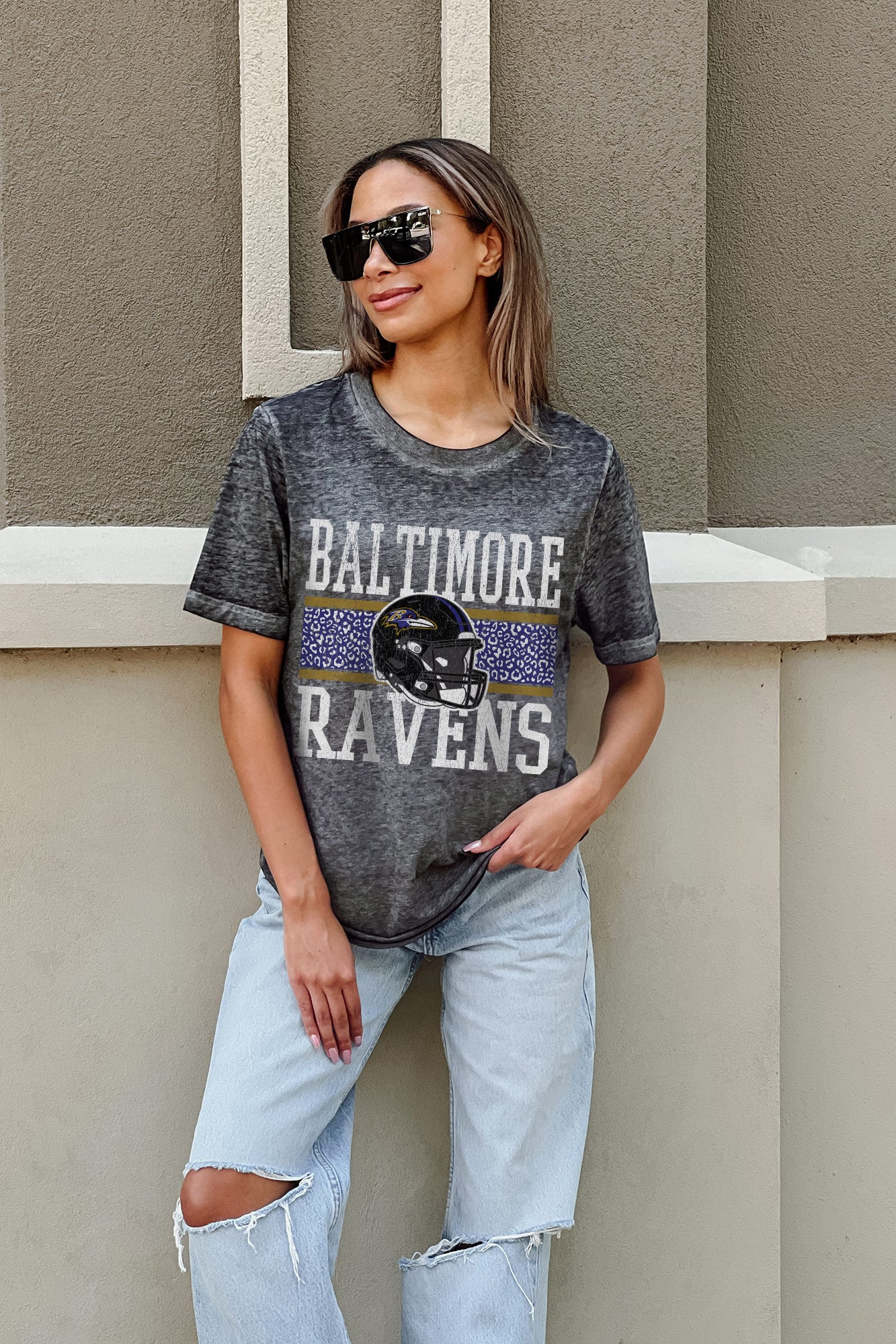 BALTIMORE RAVENS CROWD GOES WILD ACID WASH BOYFRIEND TEE