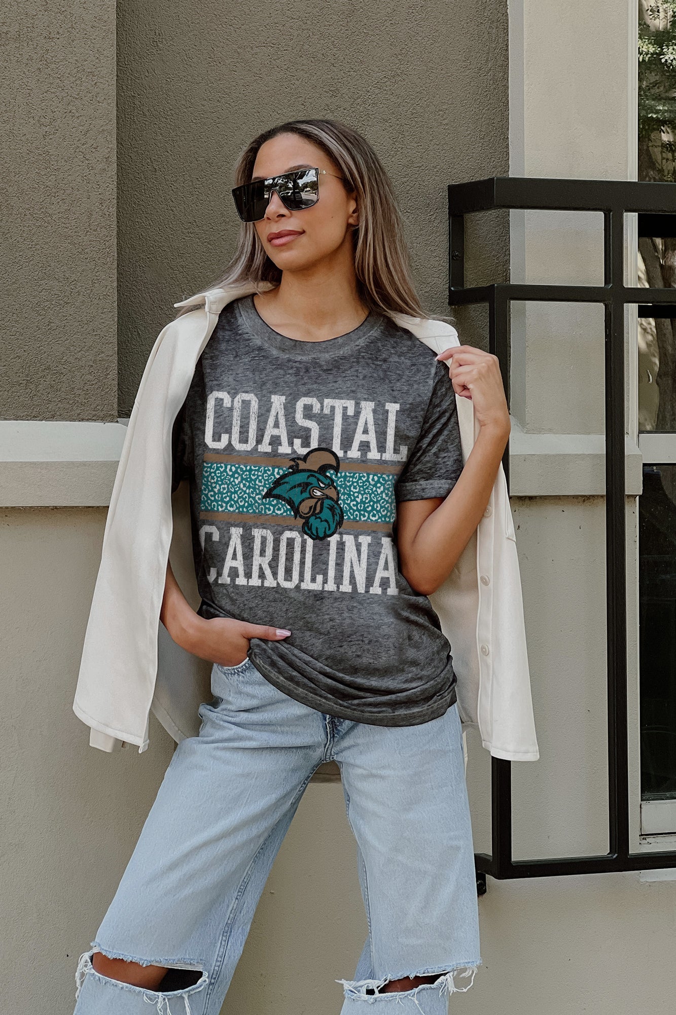 COASTAL CAROLINA CHANTICLEERS CROWD GOES WILD ACID WASH BOYFRIEND TEE