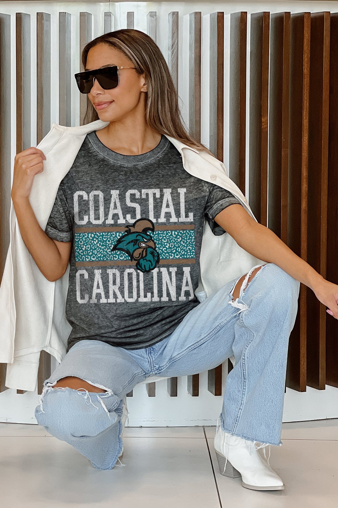 COASTAL CAROLINA CHANTICLEERS CROWD GOES WILD ACID WASH BOYFRIEND TEE