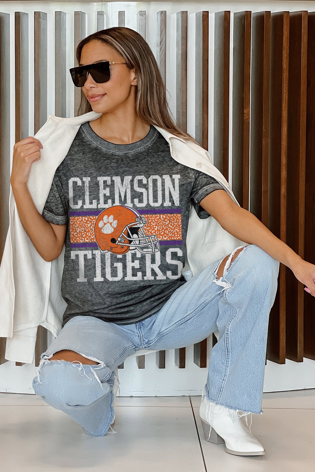 CLEMSON TIGERS CROWD GOES WILD ACID WASH BOYFRIEND TEE