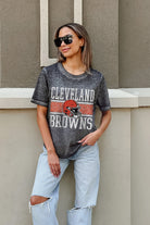 CLEVELAND BROWNS CROWD GOES WILD ACID WASH BOYFRIEND TEE