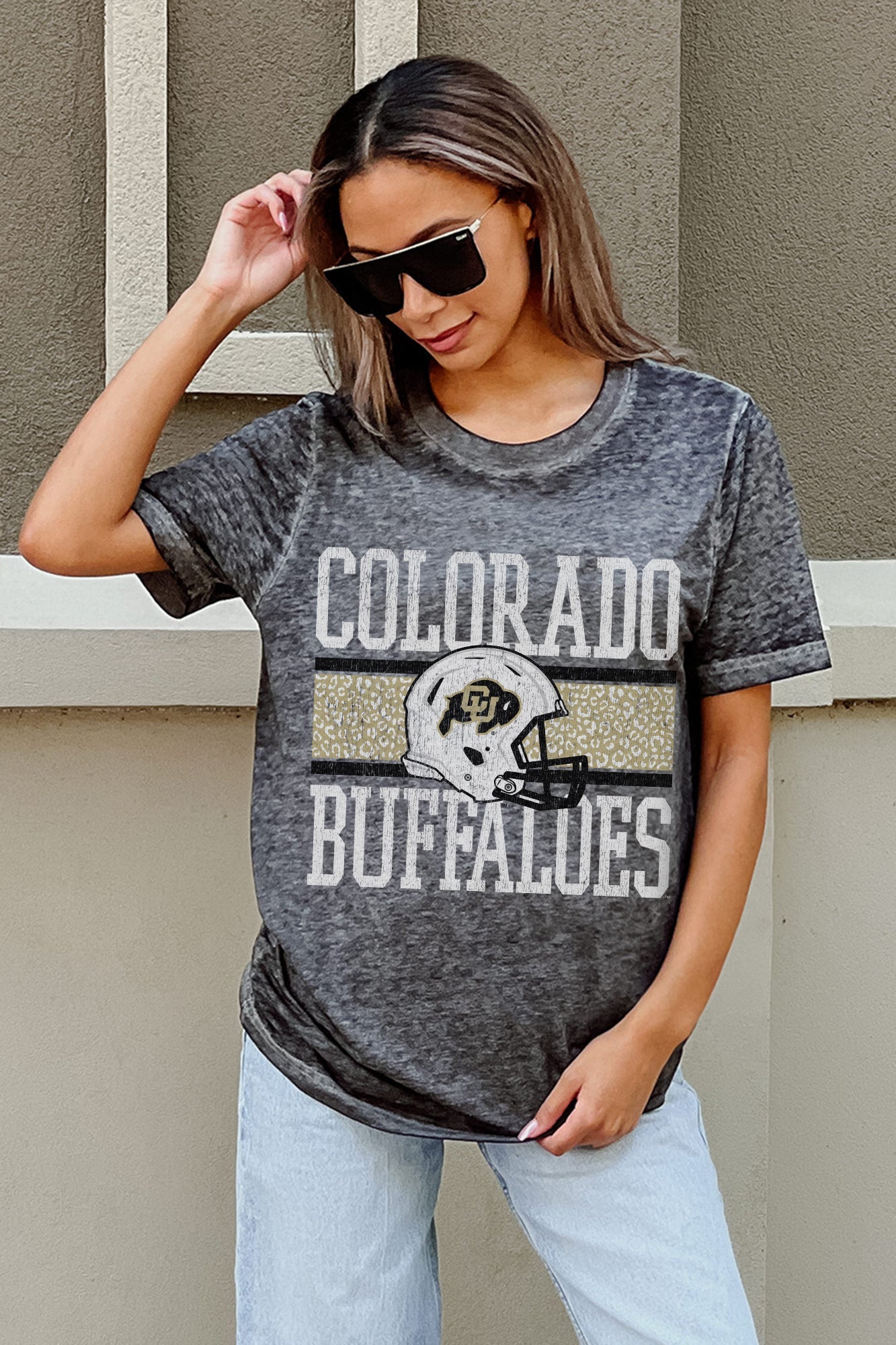 COLORADO BUFFALOES CROWD GOES WILD ACID WASH BOYFRIEND TEE