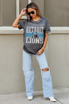 DETROIT LIONS CROWD GOES WILD ACID WASH BOYFRIEND TEE