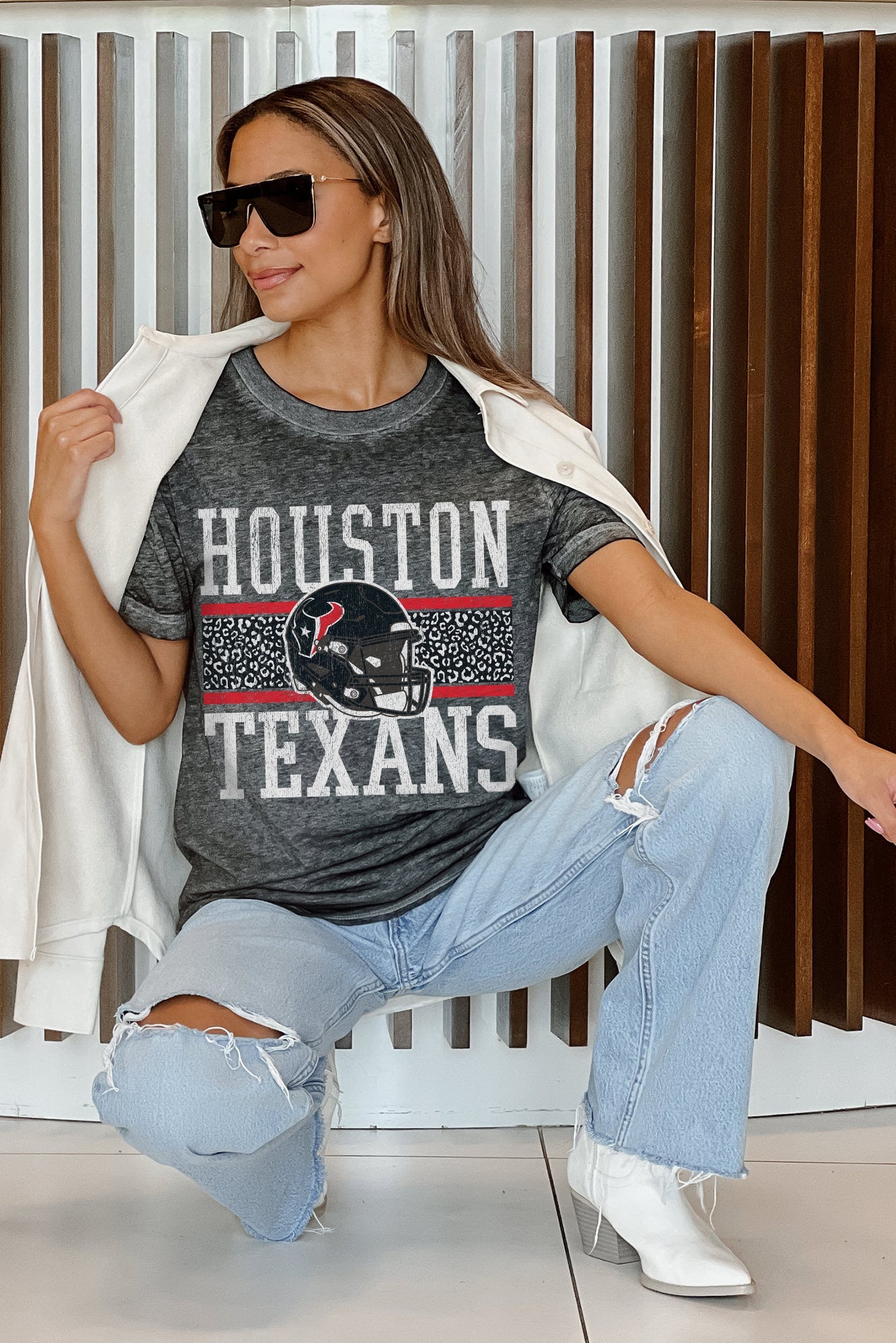 HOUSTON TEXANS CROWD GOES WILD ACID WASH BOYFRIEND TEE