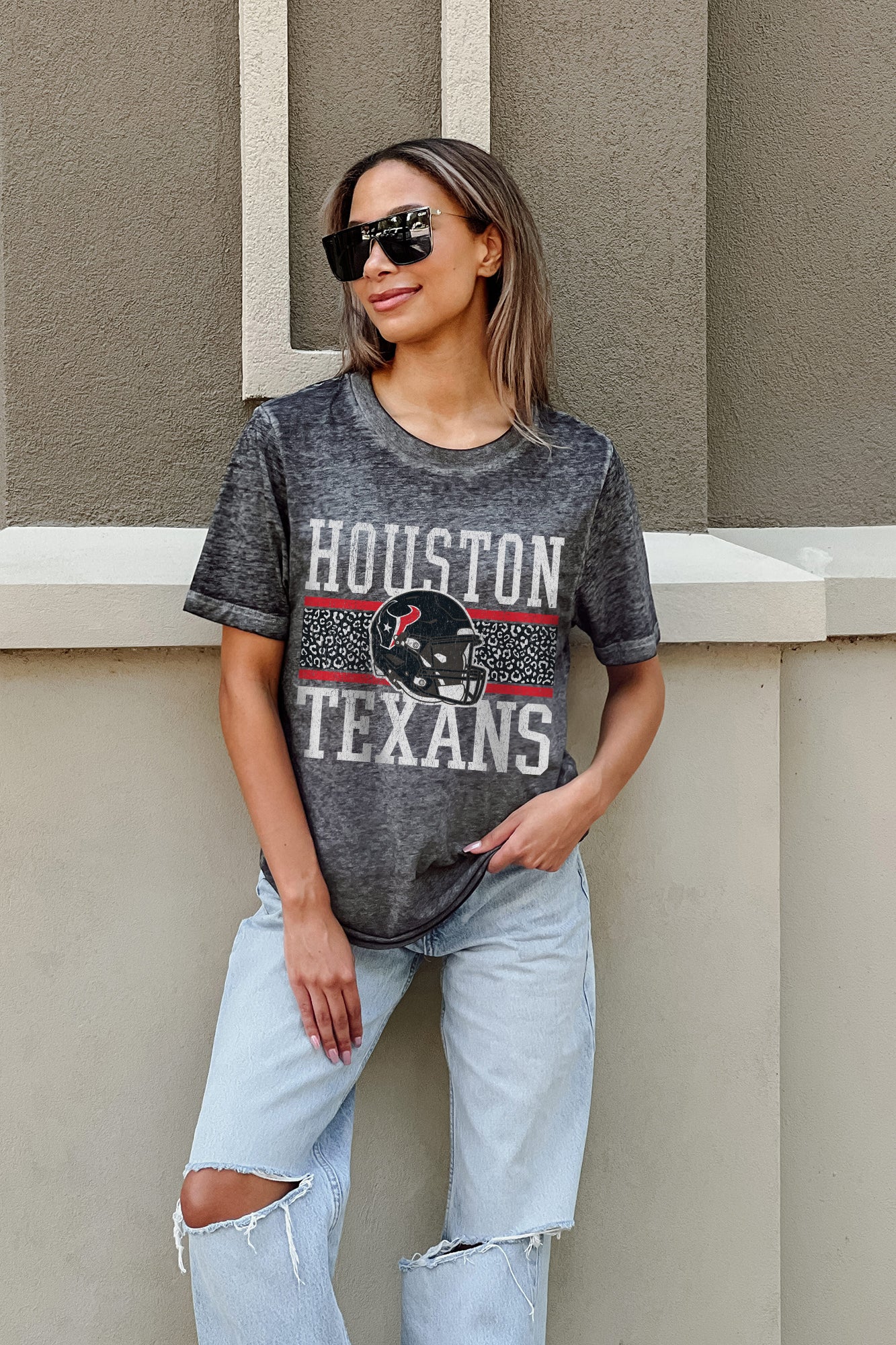 HOUSTON TEXANS CROWD GOES WILD ACID WASH BOYFRIEND TEE