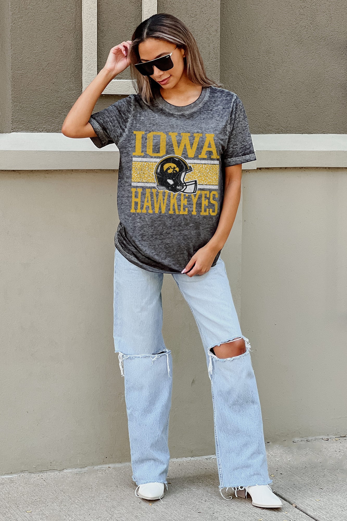 IOWA HAWKEYES CROWD GOES WILD ACID WASH BOYFRIEND TEE