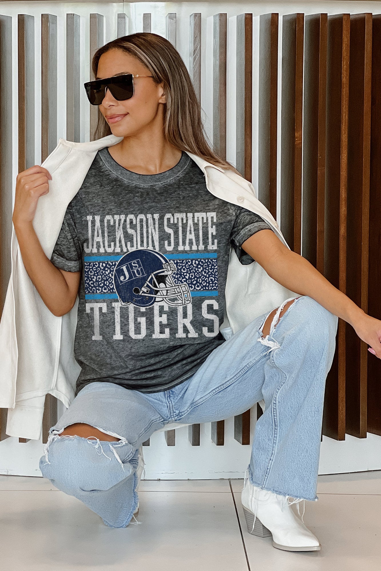 JACKSON STATE TIGERS CROWD GOES WILD ACID WASH BOYFRIEND TEE