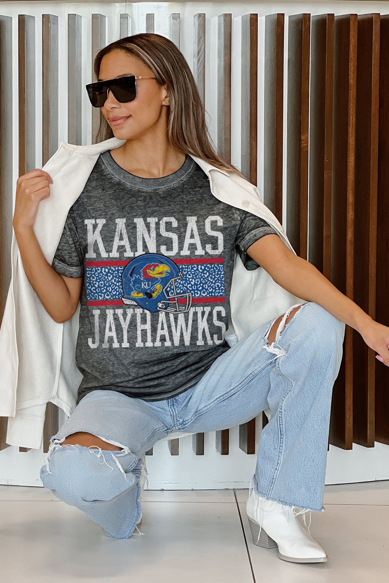 KANSAS JAYHAWKS CROWD GOES WILD ACID WASH BOYFRIEND TEE