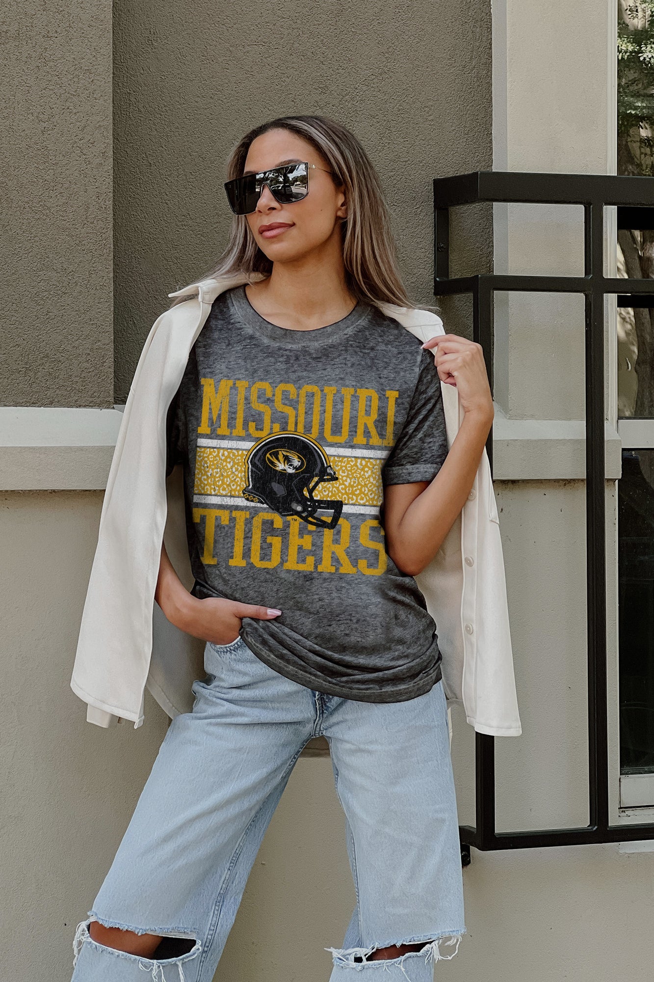 MISSOURI TIGERS CROWD GOES WILD ACID WASH BOYFRIEND TEE