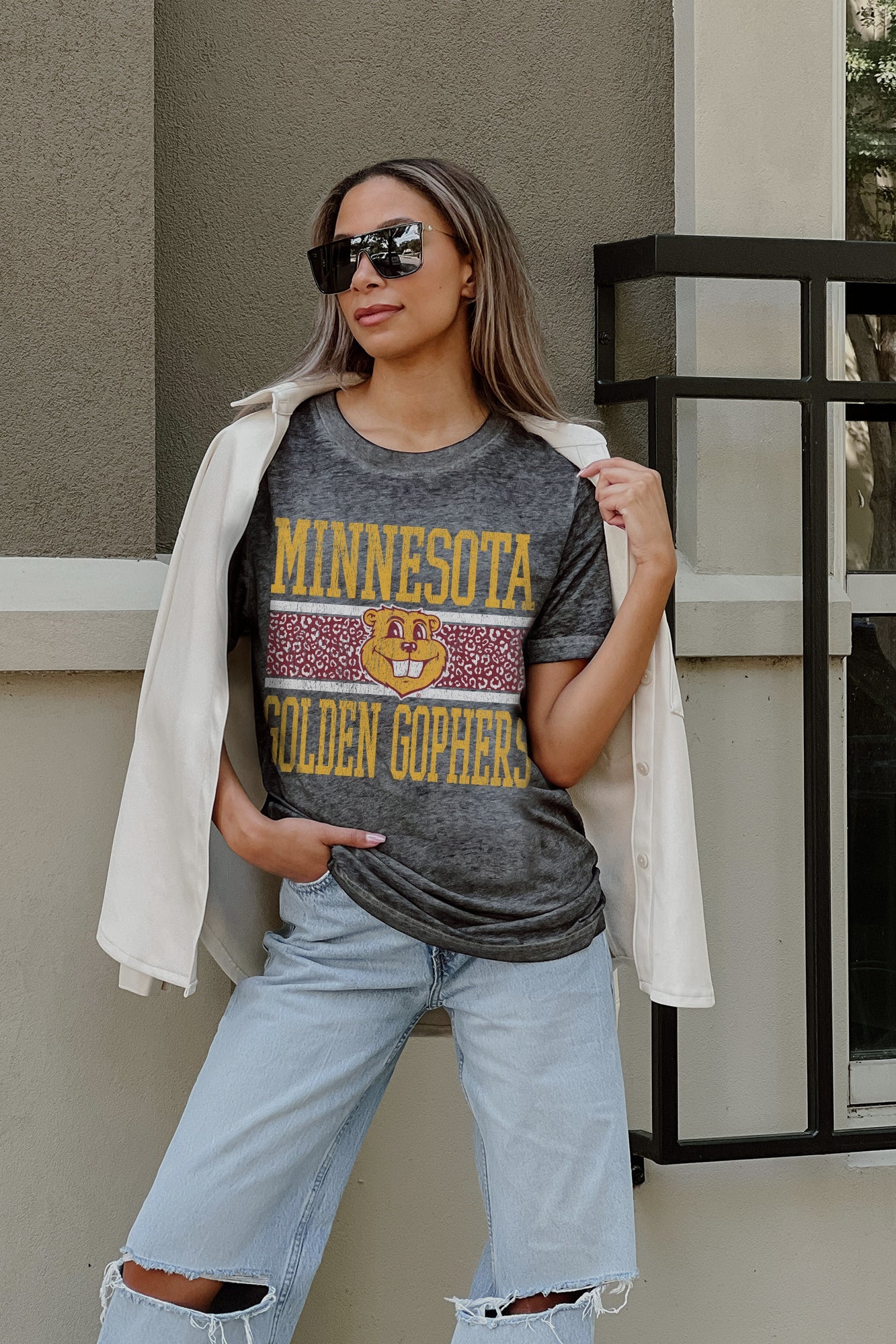 MINNESOTA GOLDEN GOPHERS CROWD GOES WILD ACID WASH BOYFRIEND TEE