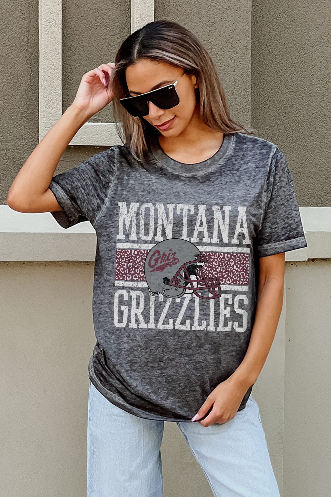 MONTANA GRIZZLIES CROWD GOES WILD ACID WASH BOYFRIEND TEE