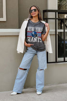 NEW YORK GIANTS CROWD GOES WILD ACID WASH BOYFRIEND TEE