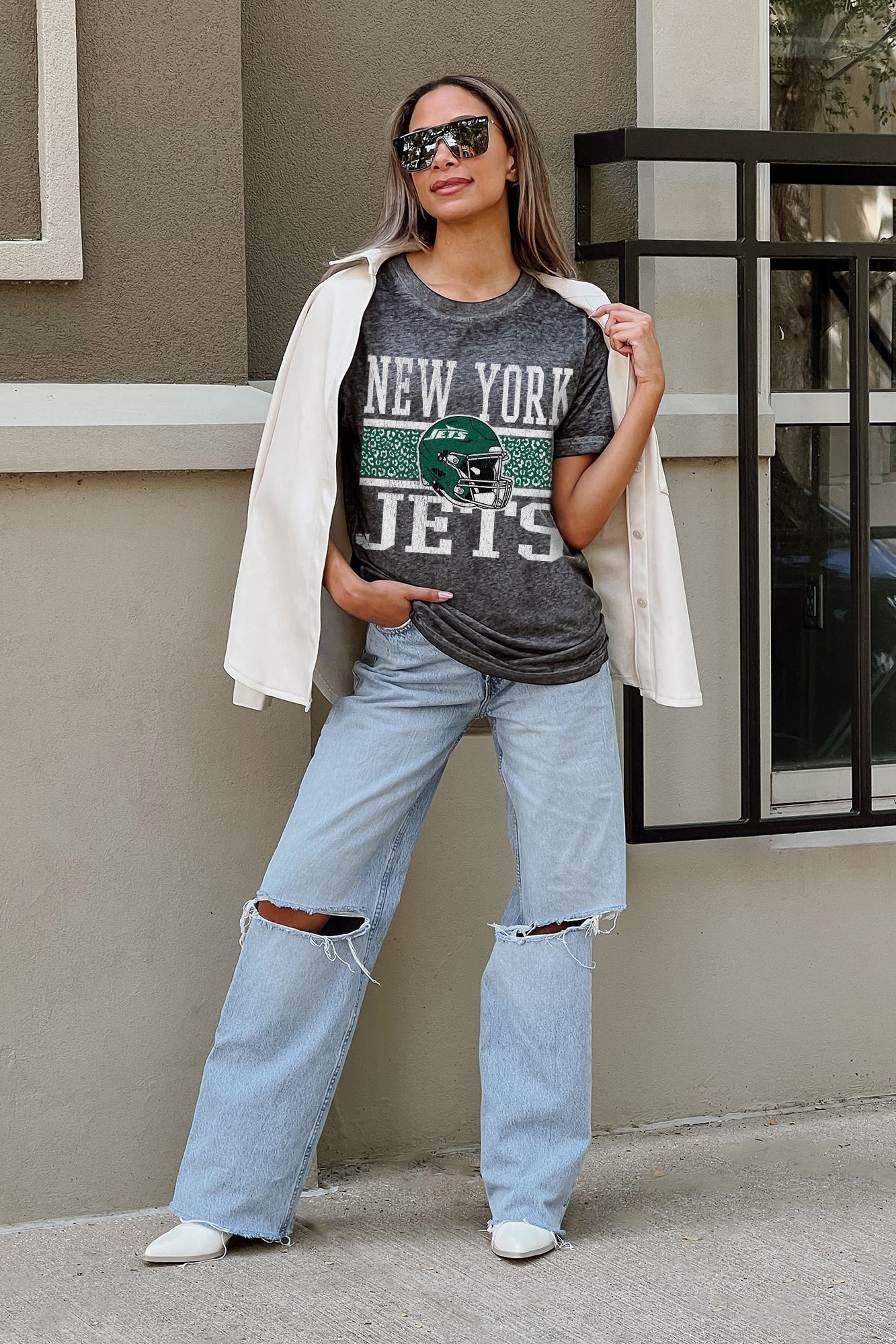 NEW YORK JETS CROWD GOES WILD ACID WASH BOYFRIEND TEE