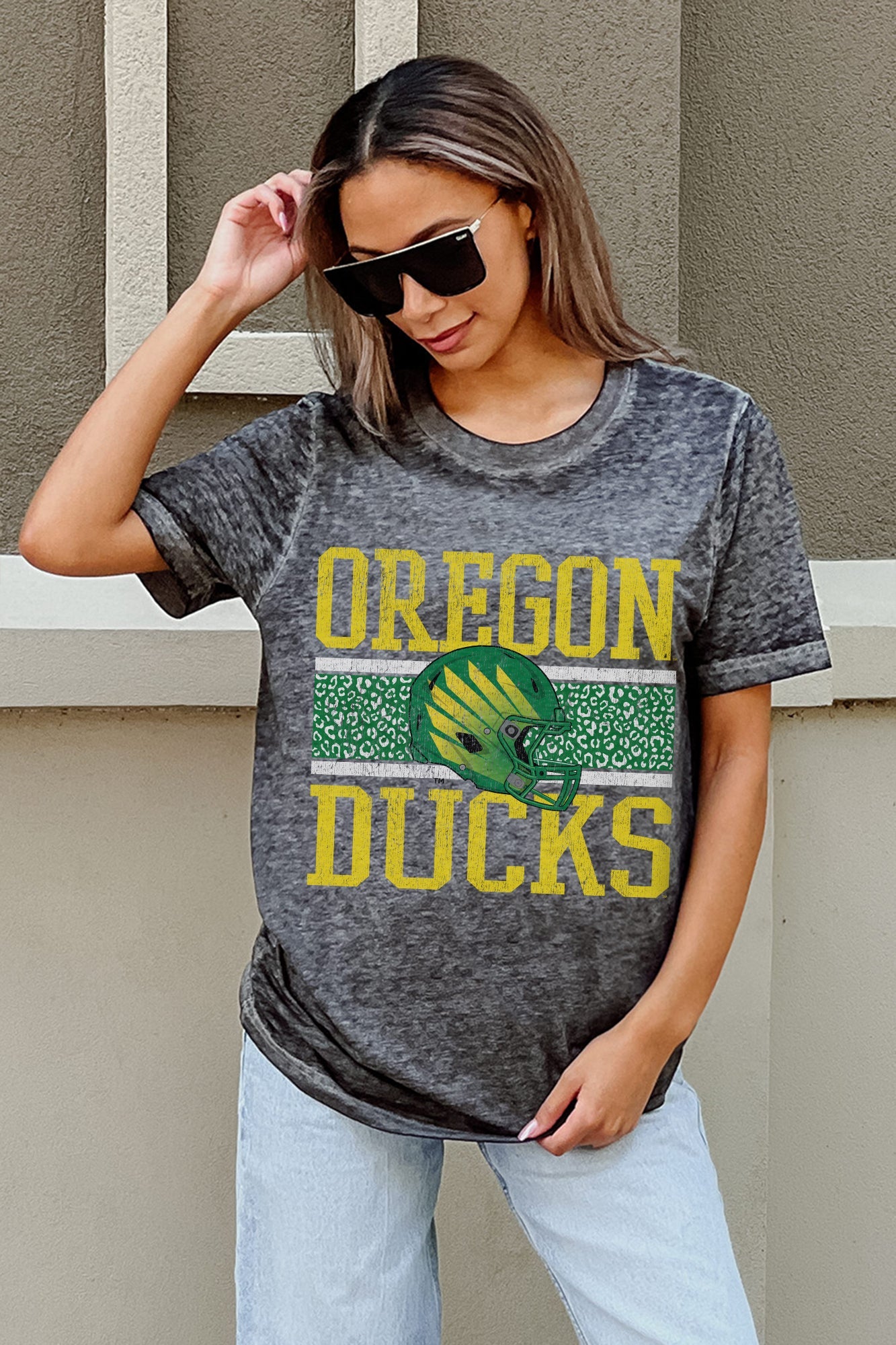 OREGON DUCKS CROWD GOES WILD ACID WASH BOYFRIEND TEE