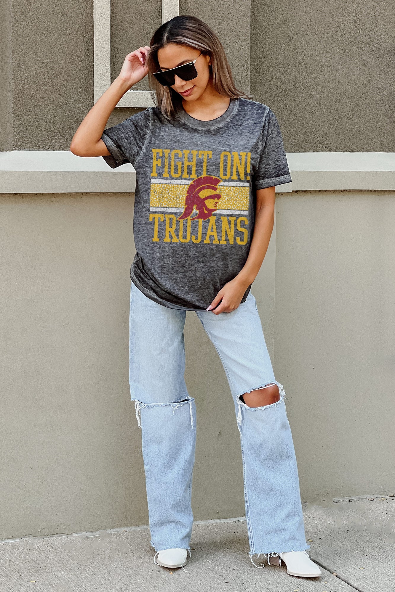 USC TROJANS CROWD GOES WILD ACID WASH BOYFRIEND TEE