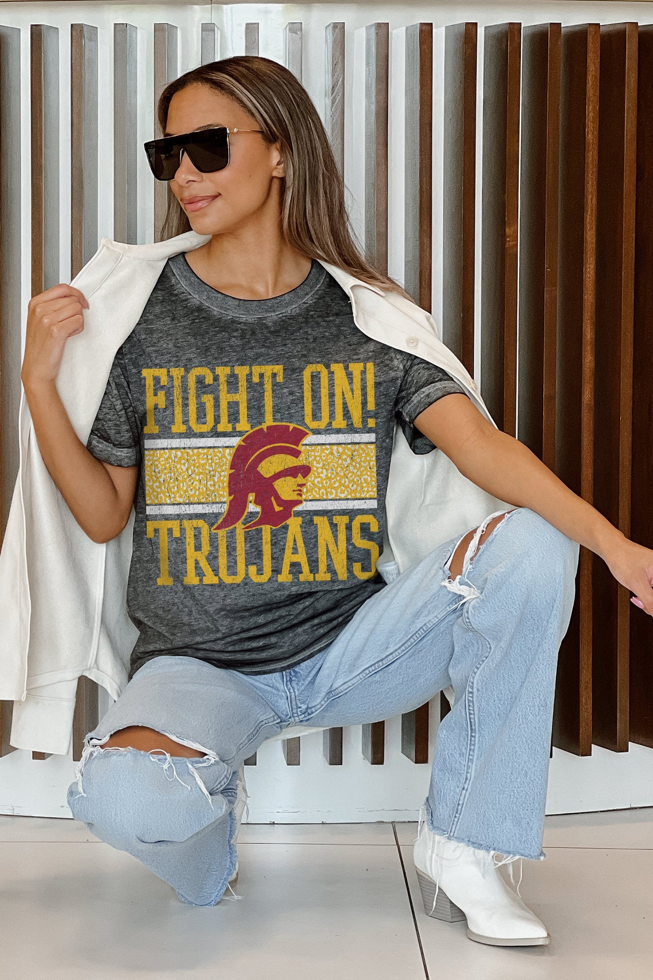 USC TROJANS CROWD GOES WILD ACID WASH BOYFRIEND TEE