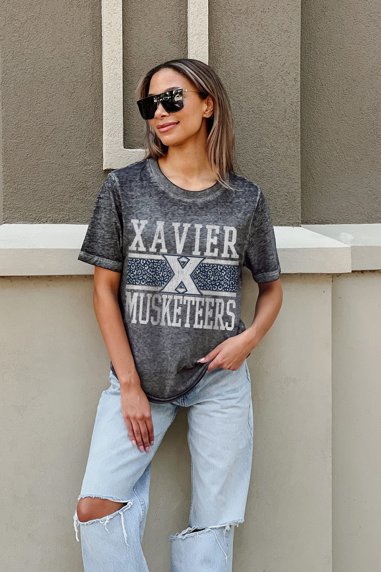 XAVIER MUSKETEERS CROWD GOES WILD ACID WASH BOYFRIEND TEE