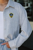 LOS ANGELES GALAXY MIDFIELD MAGIC SOFT, LONG SLEEVE COTTON-BLEND COLLARED OVERSHIRT WITH BUTTON CUFFS