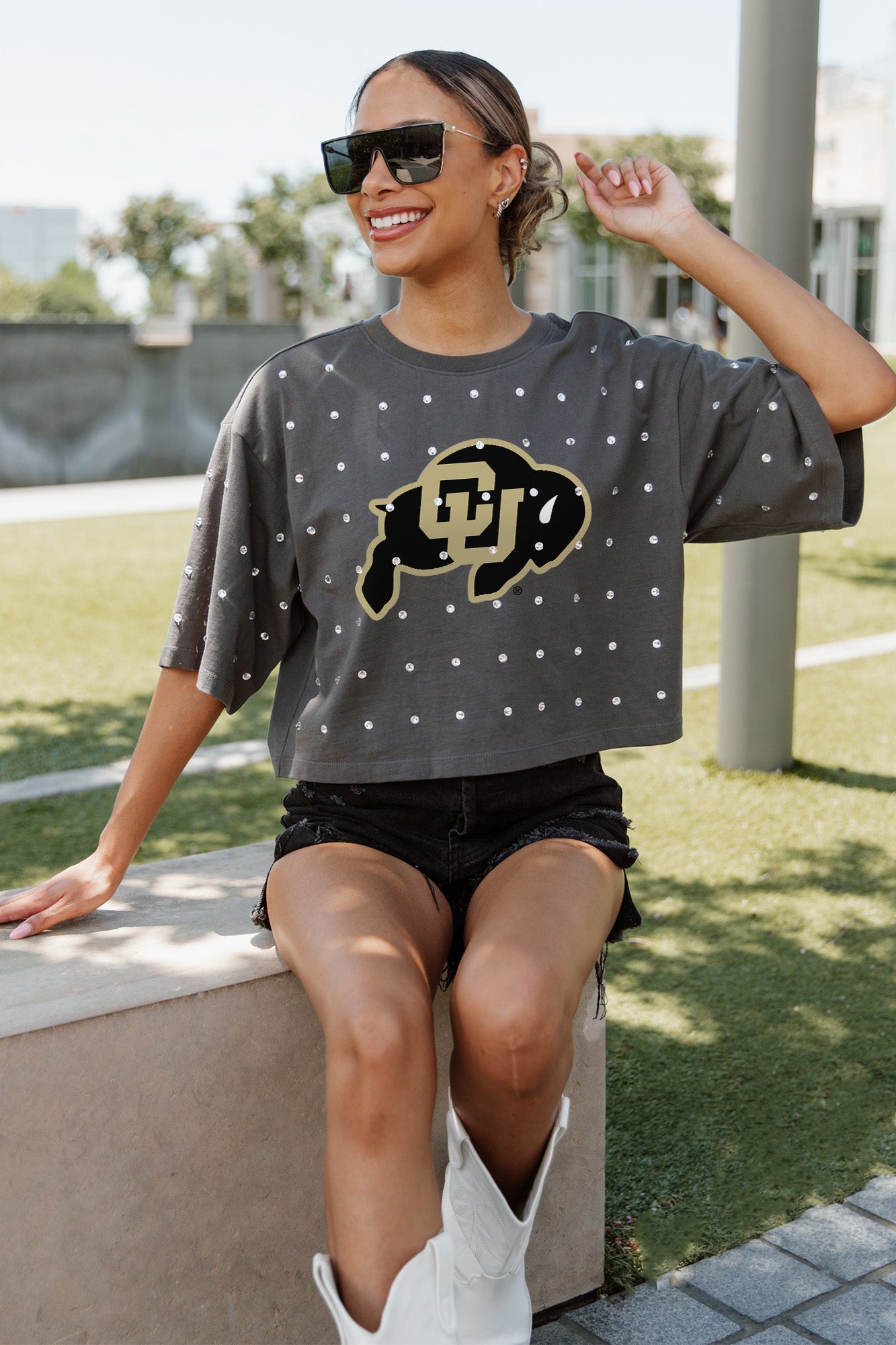 COLORADO BUFFALOES JUST IN TIME OVERSIZED ALL-OVER RHINESTONE SHORT SLEEVE CROP TEE