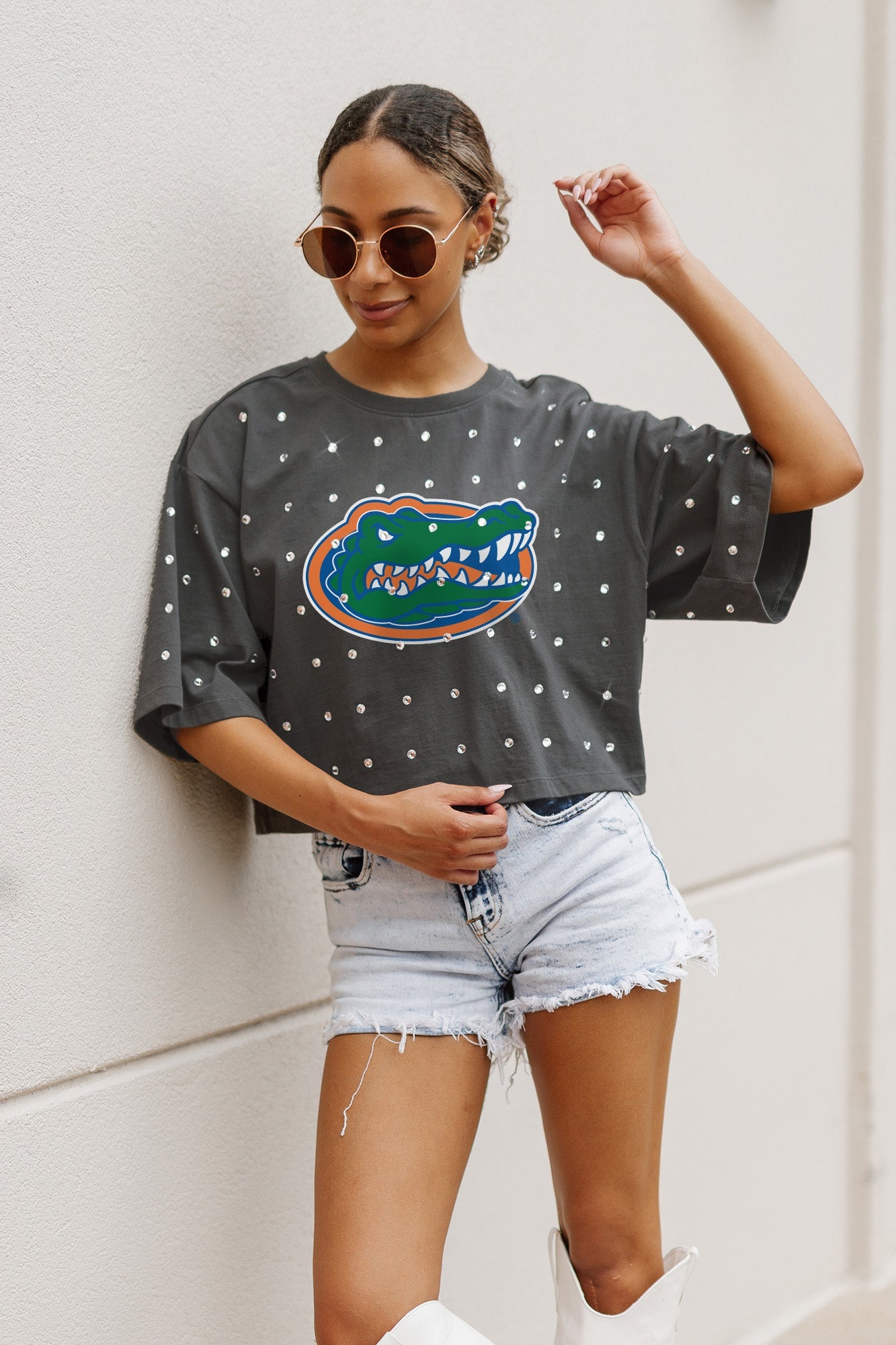 FLORIDA GATORS JUST IN TIME OVERSIZED ALL-OVER RHINESTONE SHORT SLEEVE CROP TEE