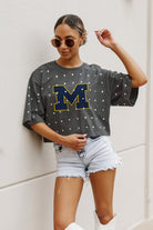 MICHIGAN WOLVERINES JUST IN TIME OVERSIZED ALL-OVER RHINESTONE SHORT SLEEVE CROP TEE