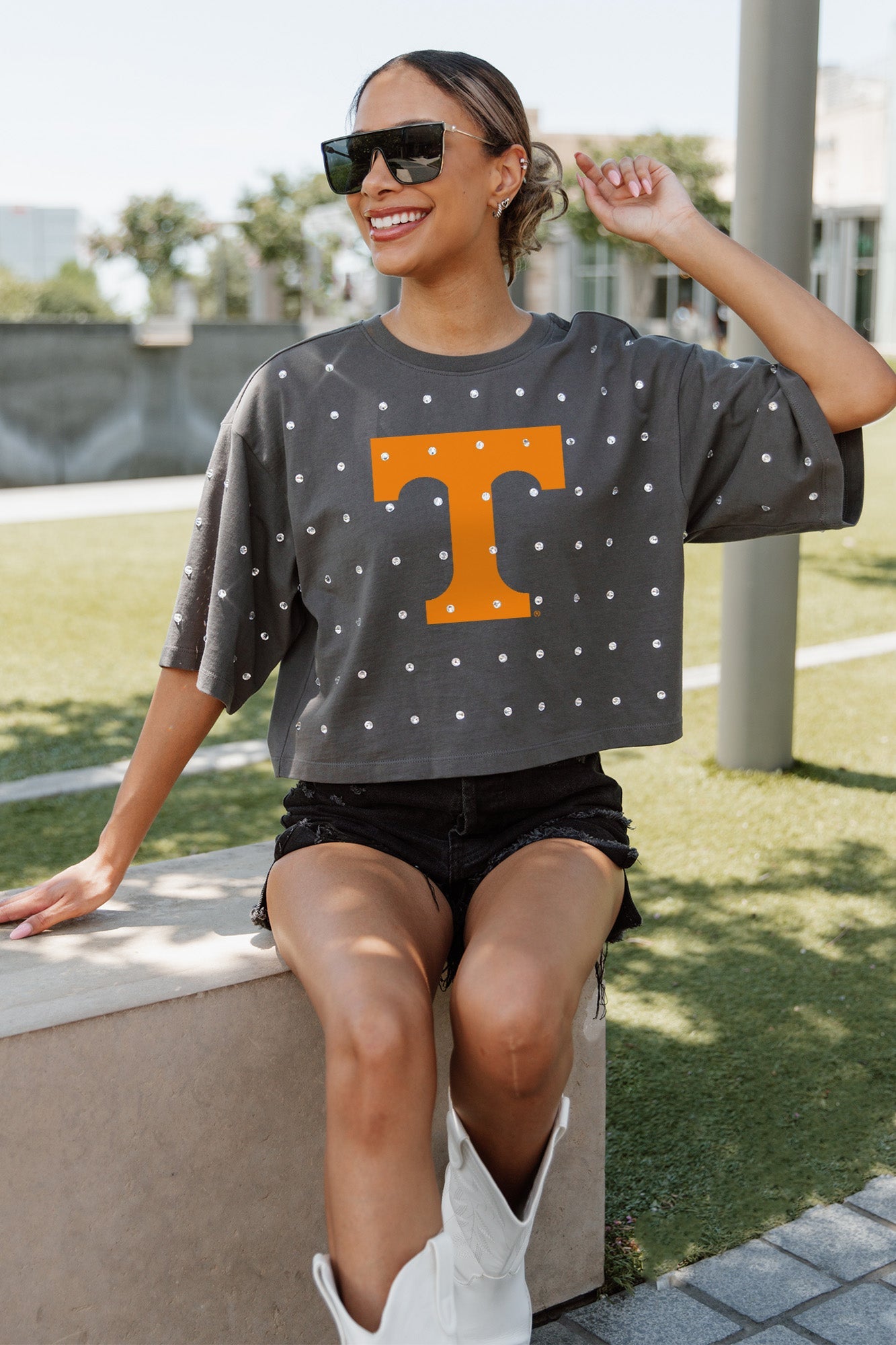 TENNESSEE VOLUNTEERS JUST IN TIME OVERSIZED ALL-OVER RHINESTONE SHORT SLEEVE CROP TEE