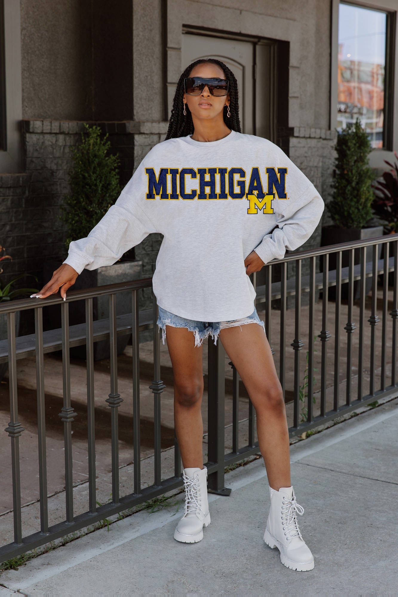 MICHIGAN WOLVERINES READY TO RALLY RELAXED FIT HEATHERED LONG SLEEVE FRENCH TERRY PULLOVER