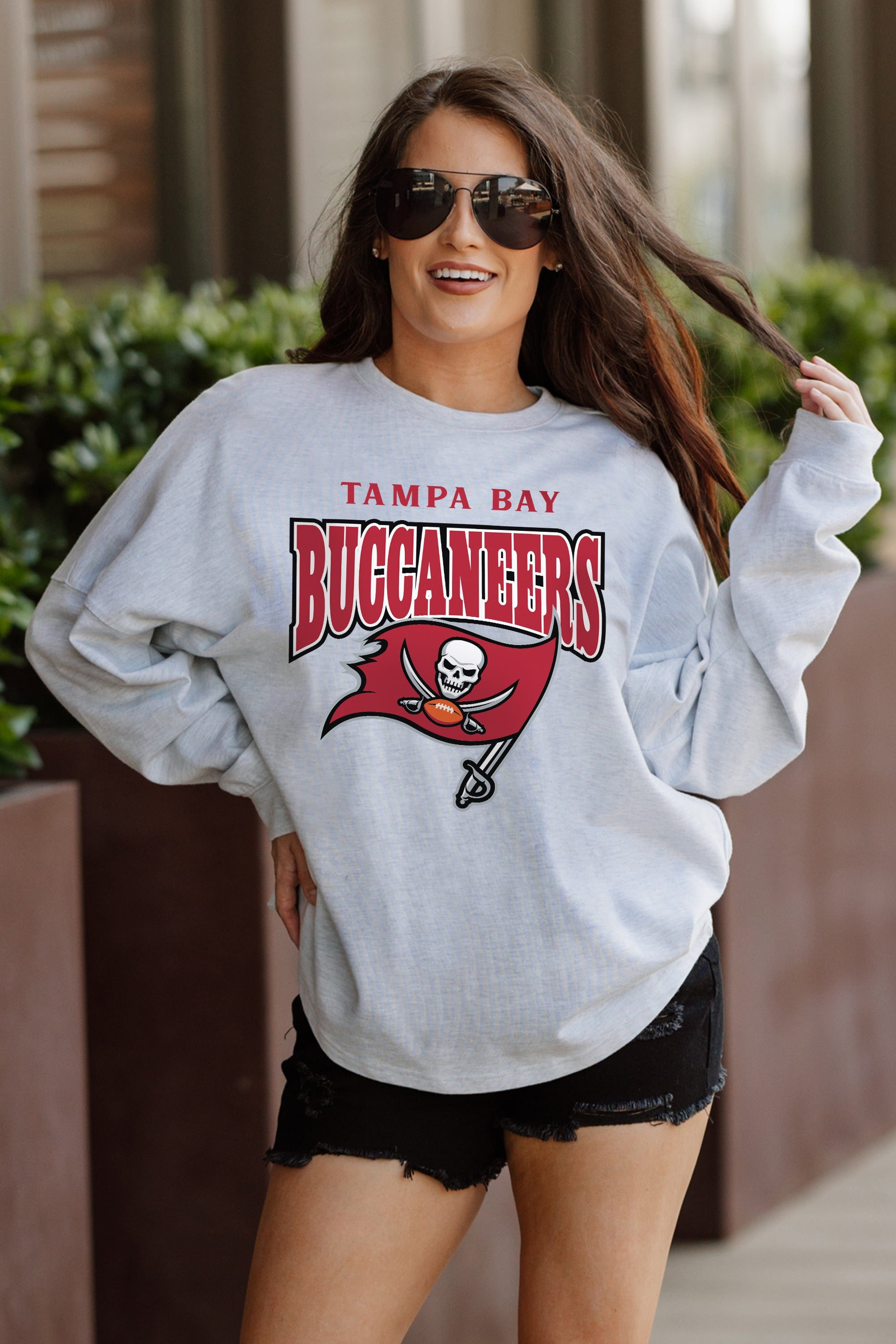 TAMPA BAY BUCCANEERS FIGHTING SPIRIT RELAXED FIT HEATHERED LONG SLEEVE FRENCH TERRY PULLOVER