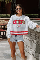 KANSAS CITY CHIEFS PASS THE SHINE LONG SLEEVE METALLIC SHIMMER-STRIPE TOP