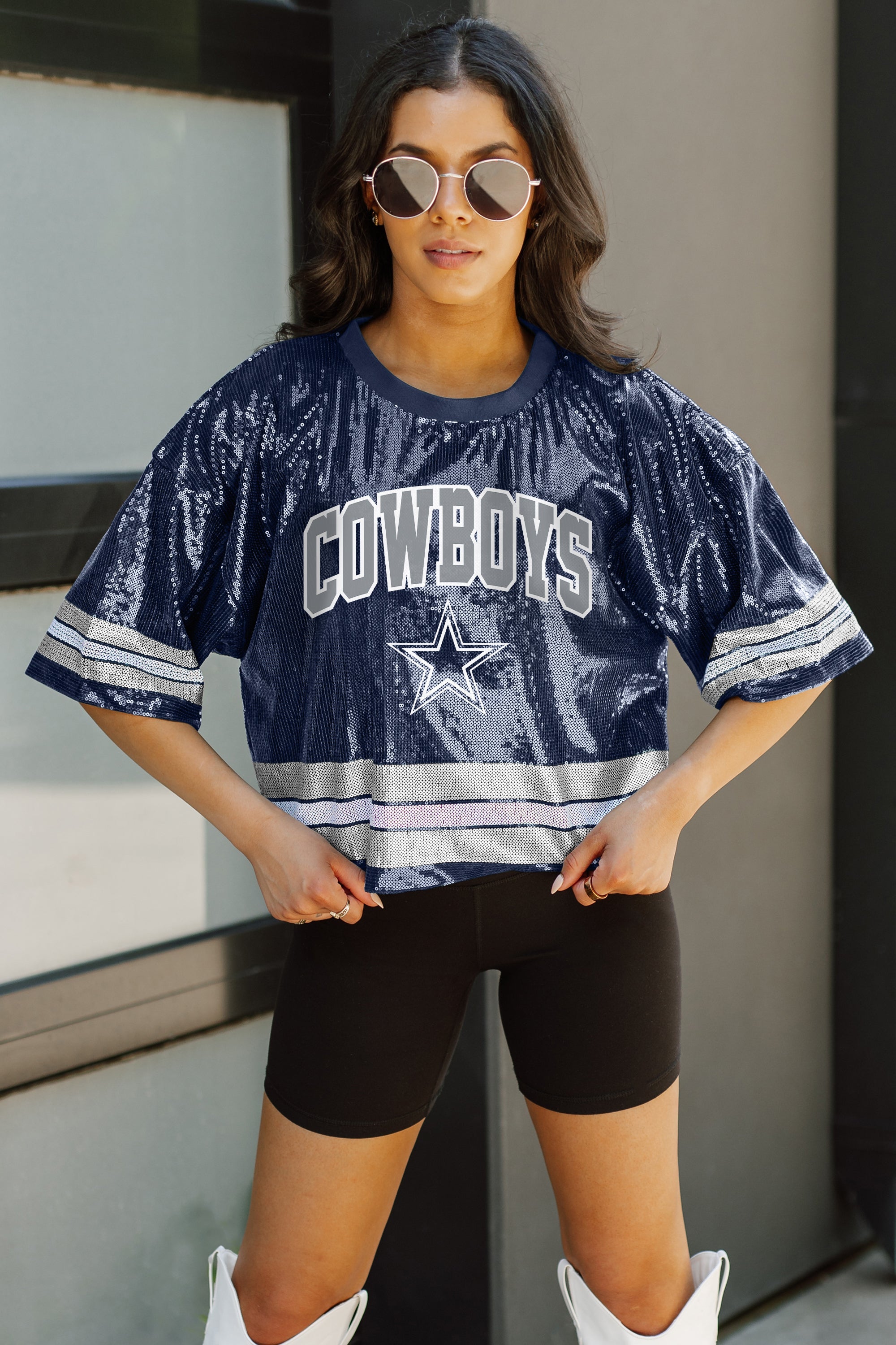 DALLAS COWBOYS OWN THE GAME FULL SEQUIN SPARKLE SPORTS-STRIPED CROPPED FASHION TOP