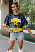 MICHIGAN WOLVERINES OWN THE GAME FULL SEQUIN SPARKLE SPORTS-STRIPED CROPPED JERSEY