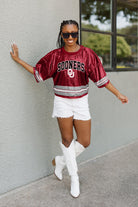 OKLAHOMA SOONERS OWN THE GAME FULL SEQUIN SPARKLE SPORTS-STRIPED CROPPED JERSEY