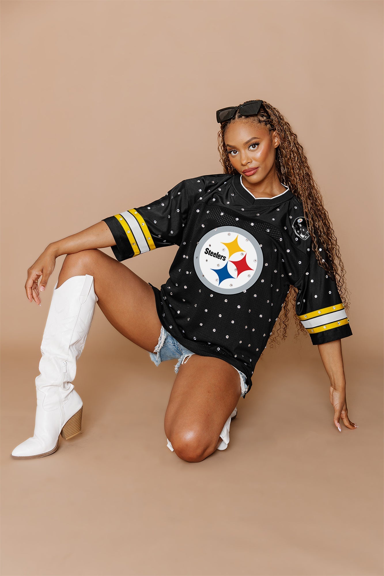 PITTSBURGH STEELERS KICKOFF TIME ALL-OVER RHINESTONE V-NECK SPORTS STRIPE FASHION JERSEY TOP