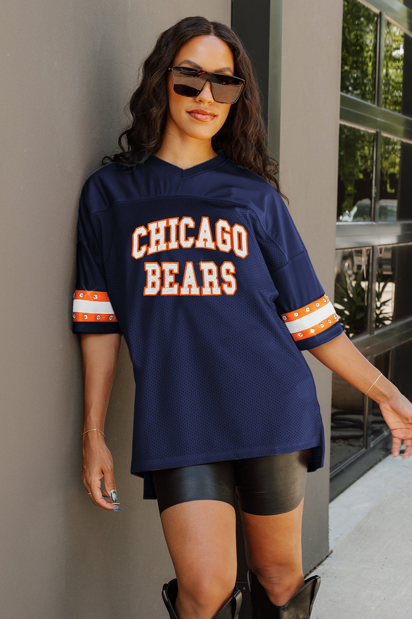 CHICAGO BEARS UNTIL KICKOFF OVERSIZED V-NECK RHINESTONE-STRIPED TRIM FASHION TOP