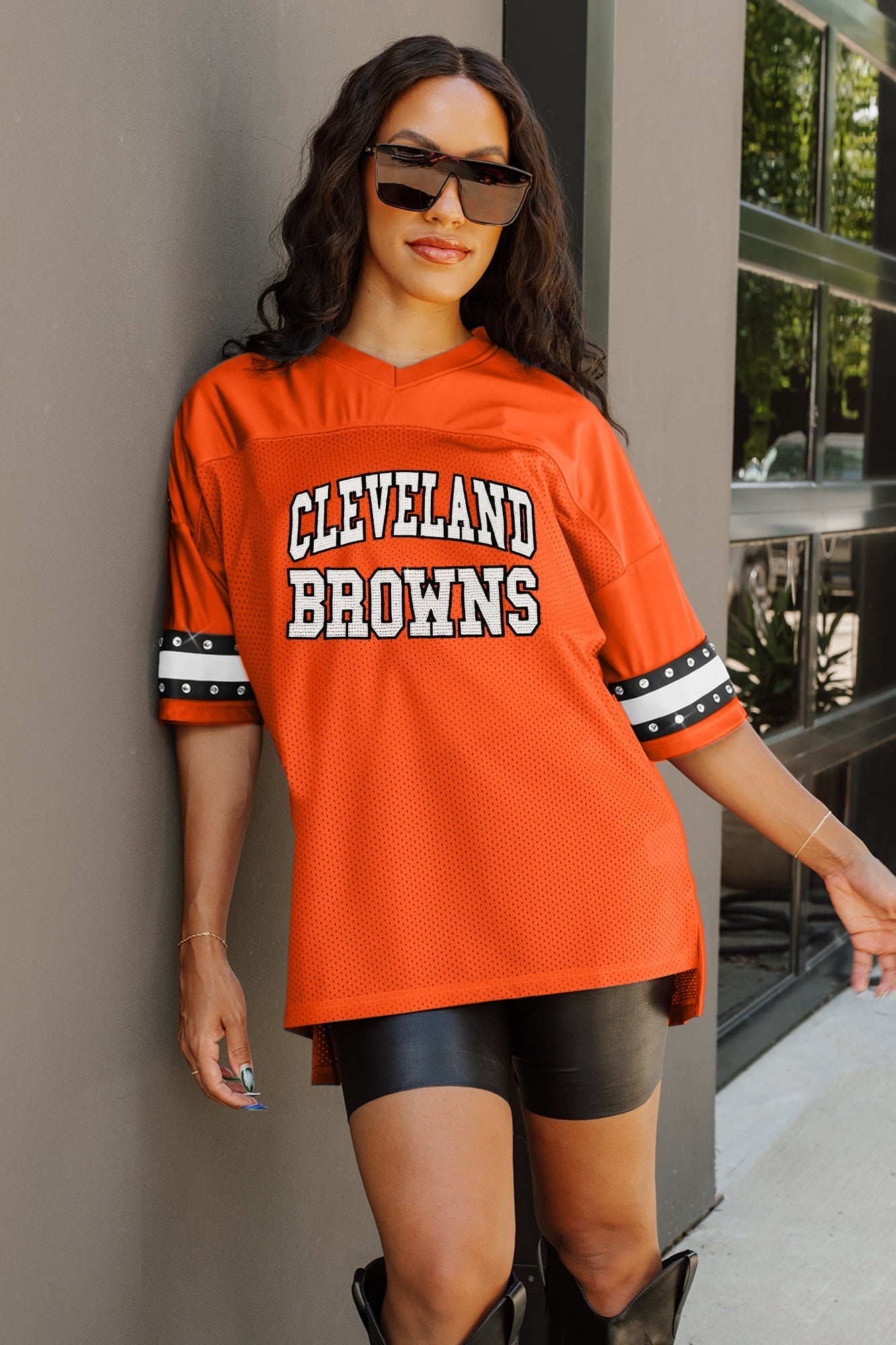 CLEVELAND BROWNS UNTIL KICKOFF OVERSIZED V-NECK RHINESTONE-STRIPED TRIM FASHION TOP