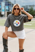 PITTSBURGH STEELERS MAKING MOVES ALL-OVER RHINESTONE CROPPED TEE WITH YOKE