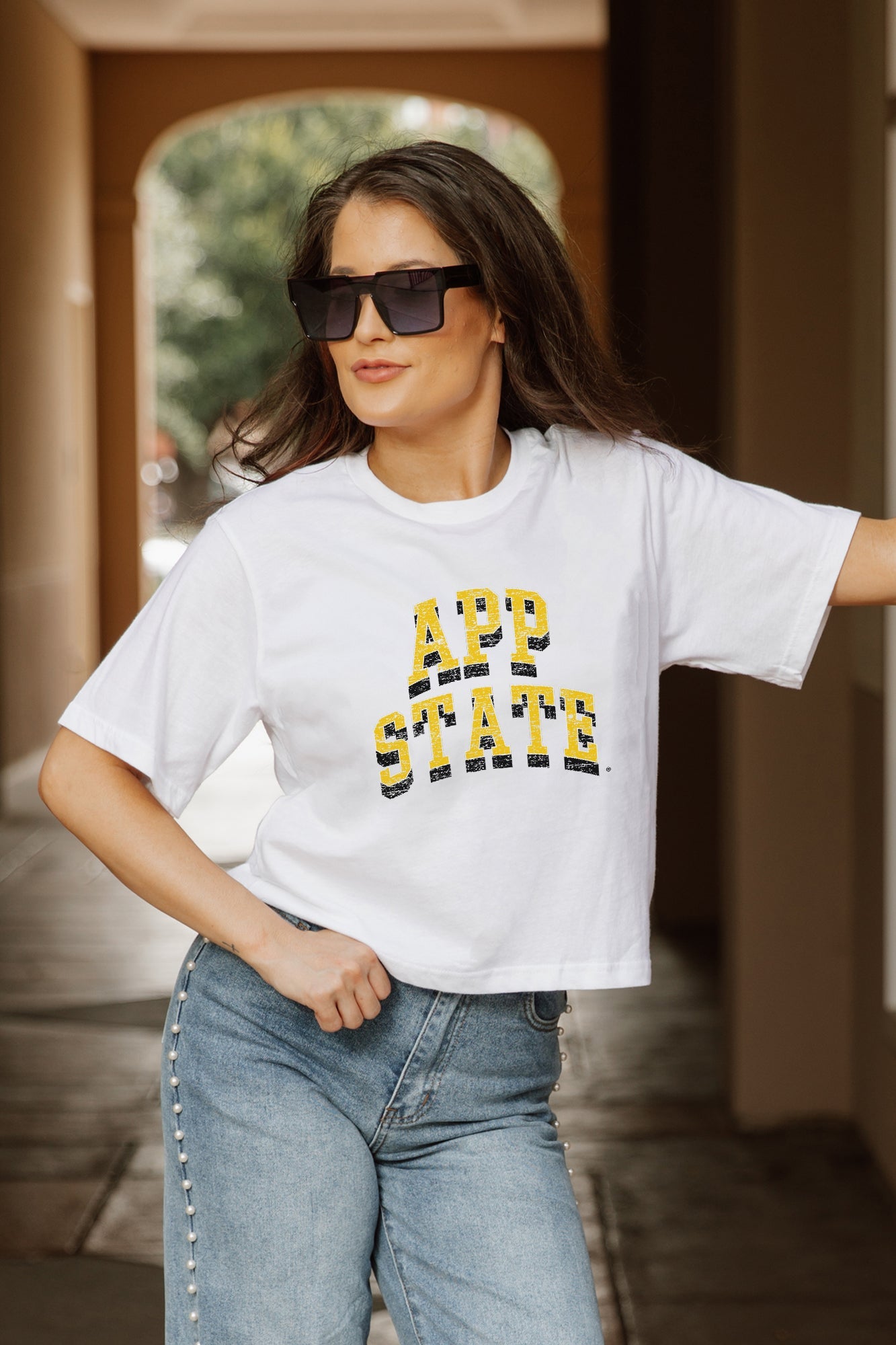 APPALACHIAN STATE MOUNTAINEERS CLAIM TO FAME BOXY FIT WOMEN'S CROPPED TEE