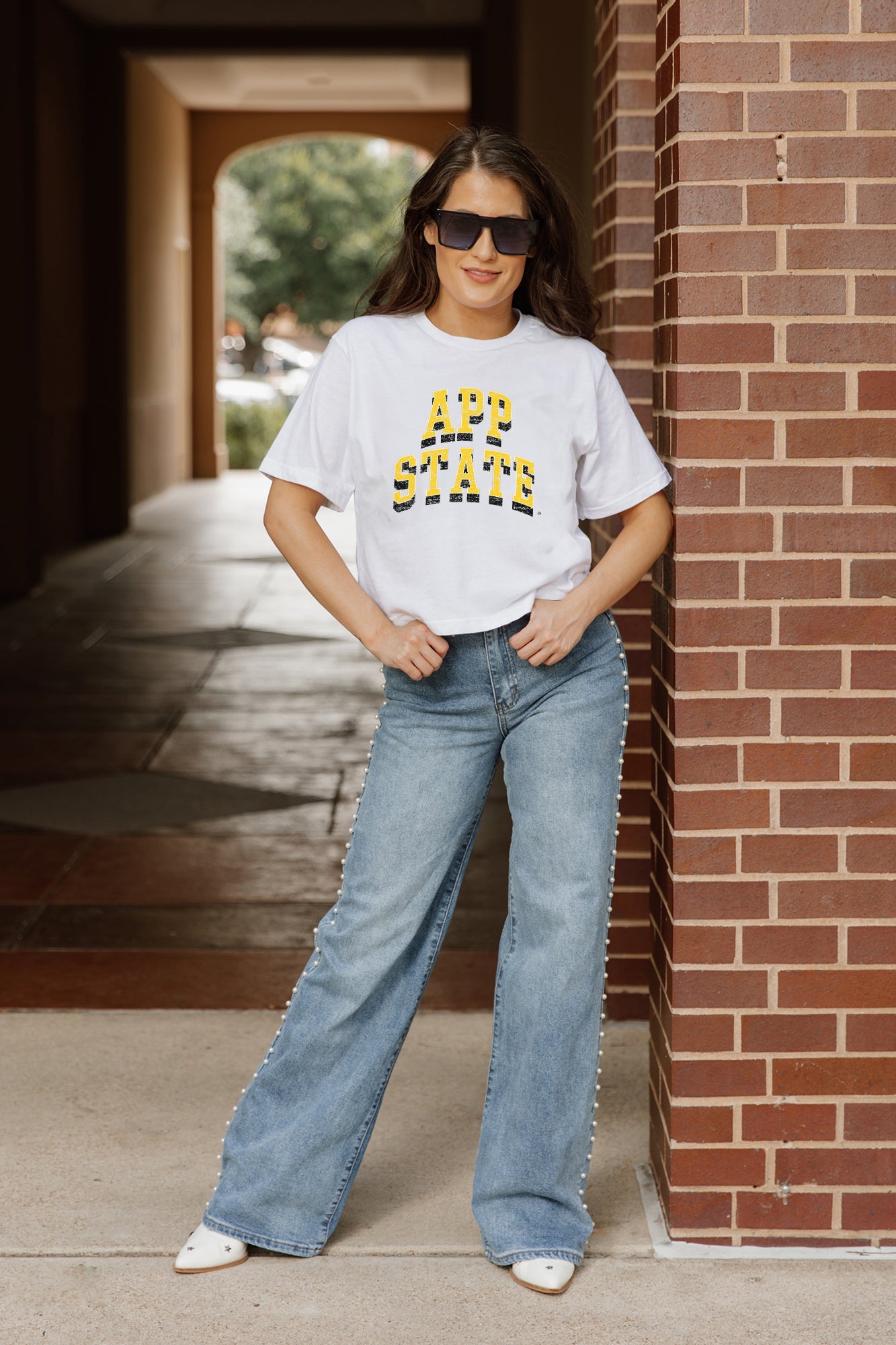 APPALACHIAN STATE MOUNTAINEERS CLAIM TO FAME BOXY FIT WOMEN'S CROPPED TEE