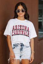 ARIZONA CARDINALS CLAIM TO FAME BOXY FIT WOMEN'S CROPPED TEE