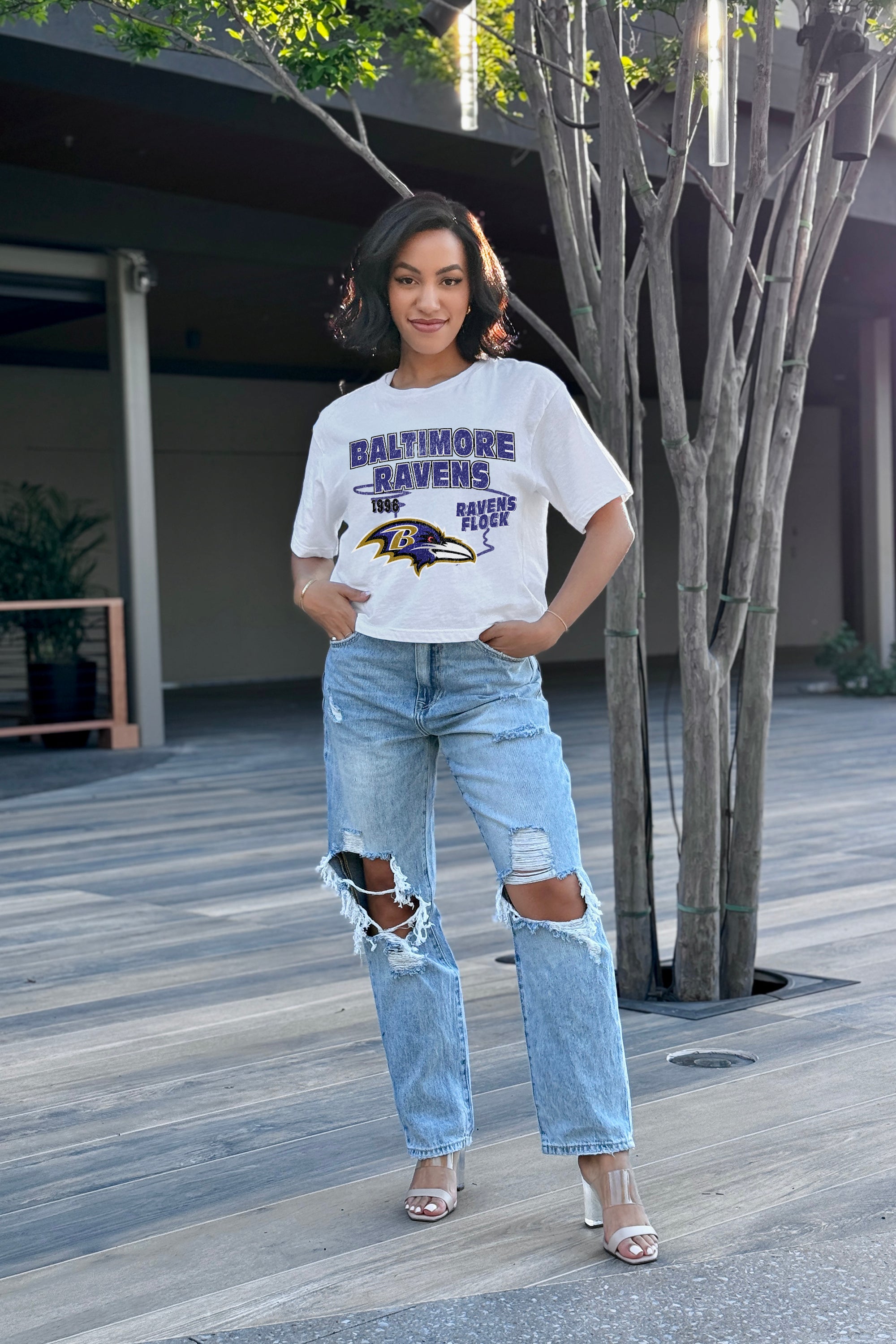 BALTIMORE RAVENS GAMEDAY GOALS BOXY FIT WOMEN'S CROP TEE