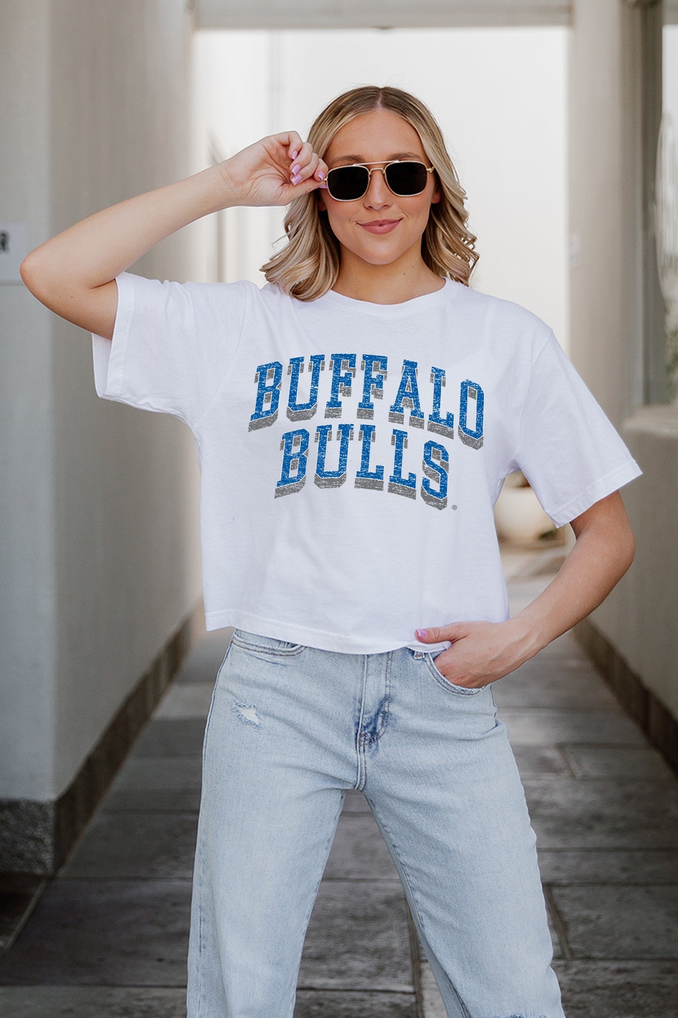 BUFFALO BULLS CLAIM TO FAME BOXY FIT WOMEN'S CROPPED TEE