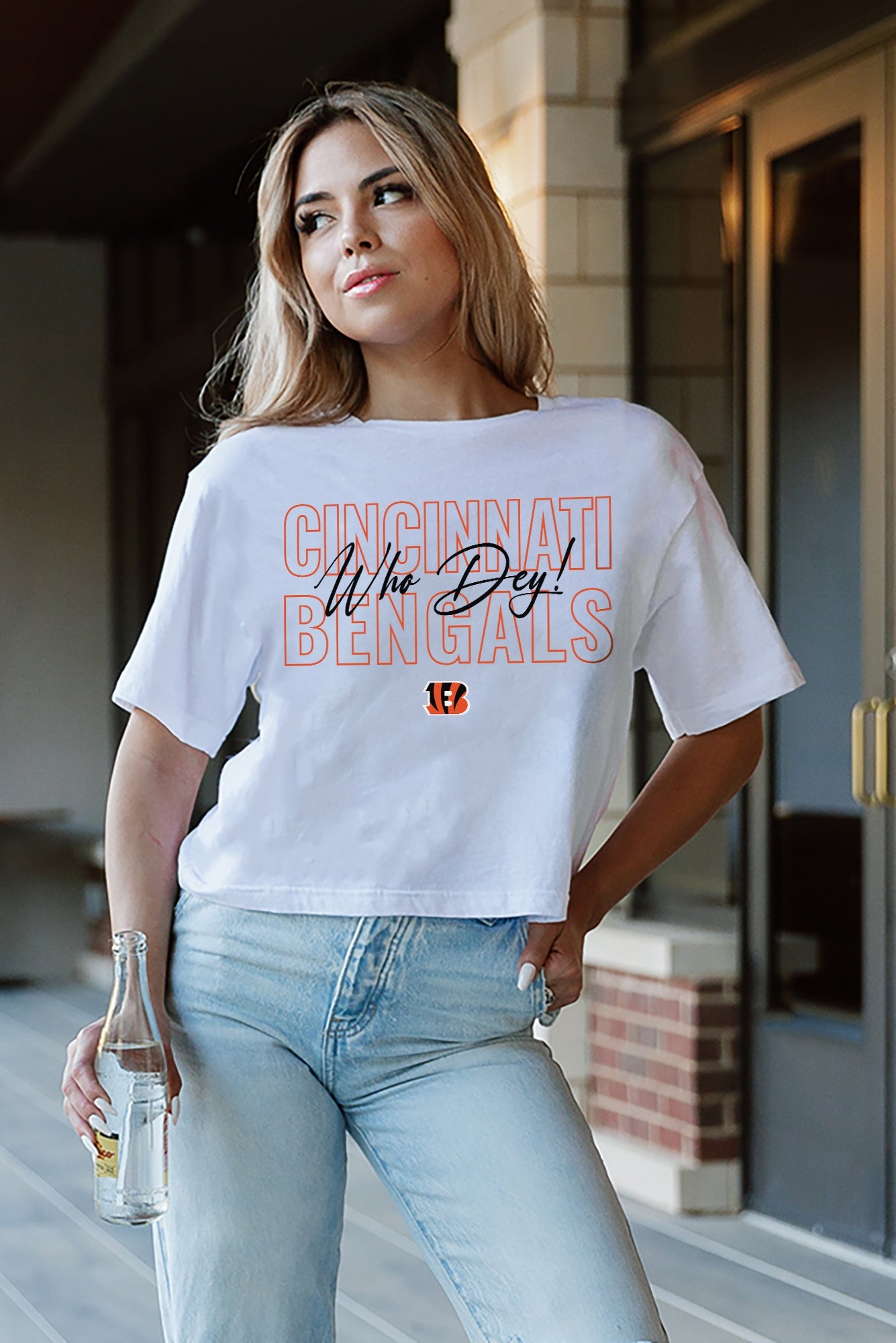 CINCINNATI BENGALS KEEP PLAYING BOXY FIT WOMEN'S CROP TEE