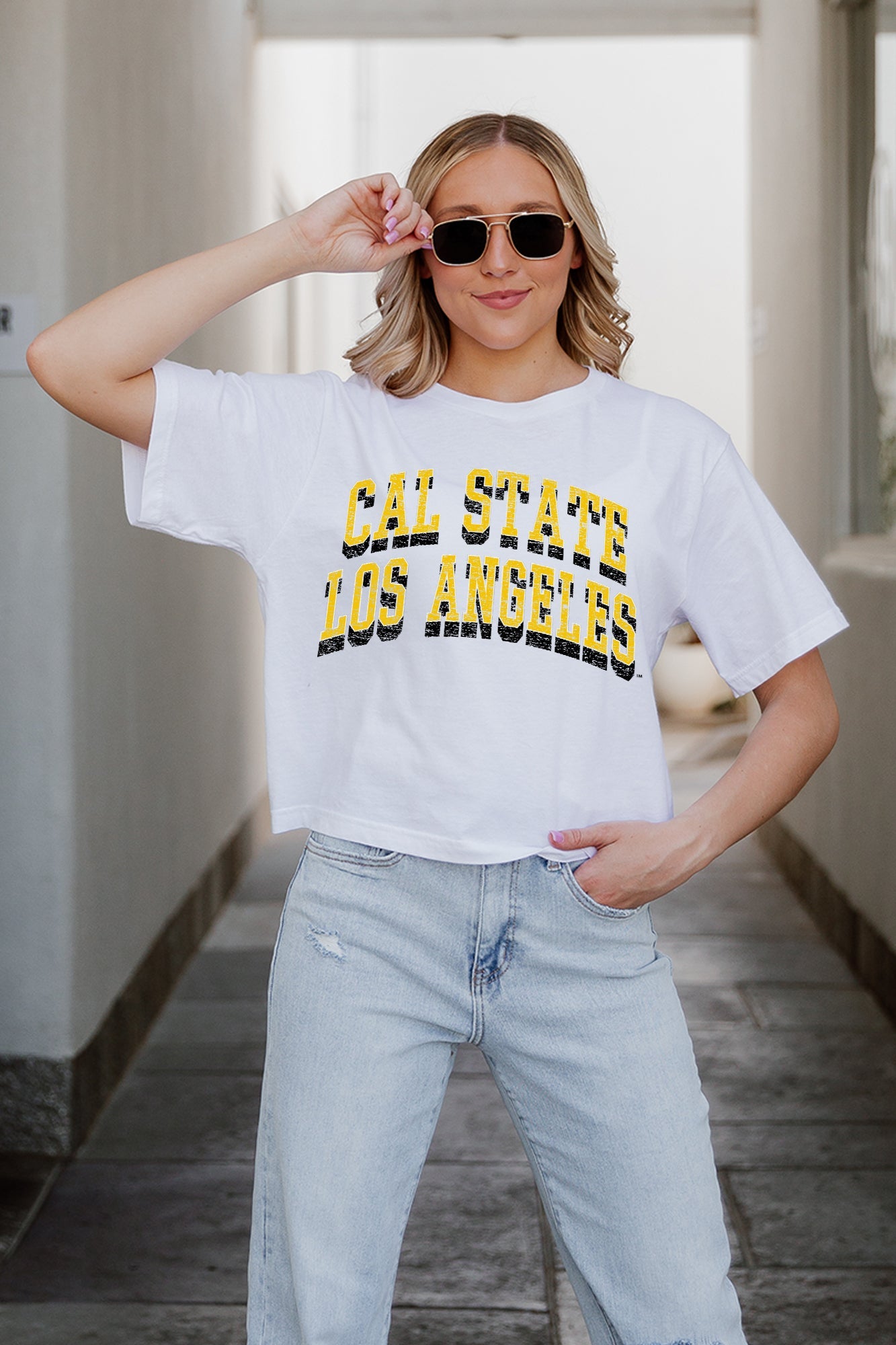 CAL STATE LOS ANGELES GOLDEN EAGLES CLAIM TO FAME BOXY FIT WOMEN'S CROPPED TEE