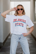 DELAWARE STATE HORNETS CLAIM TO FAME BOXY FIT WOMEN'S CROPPED TEE