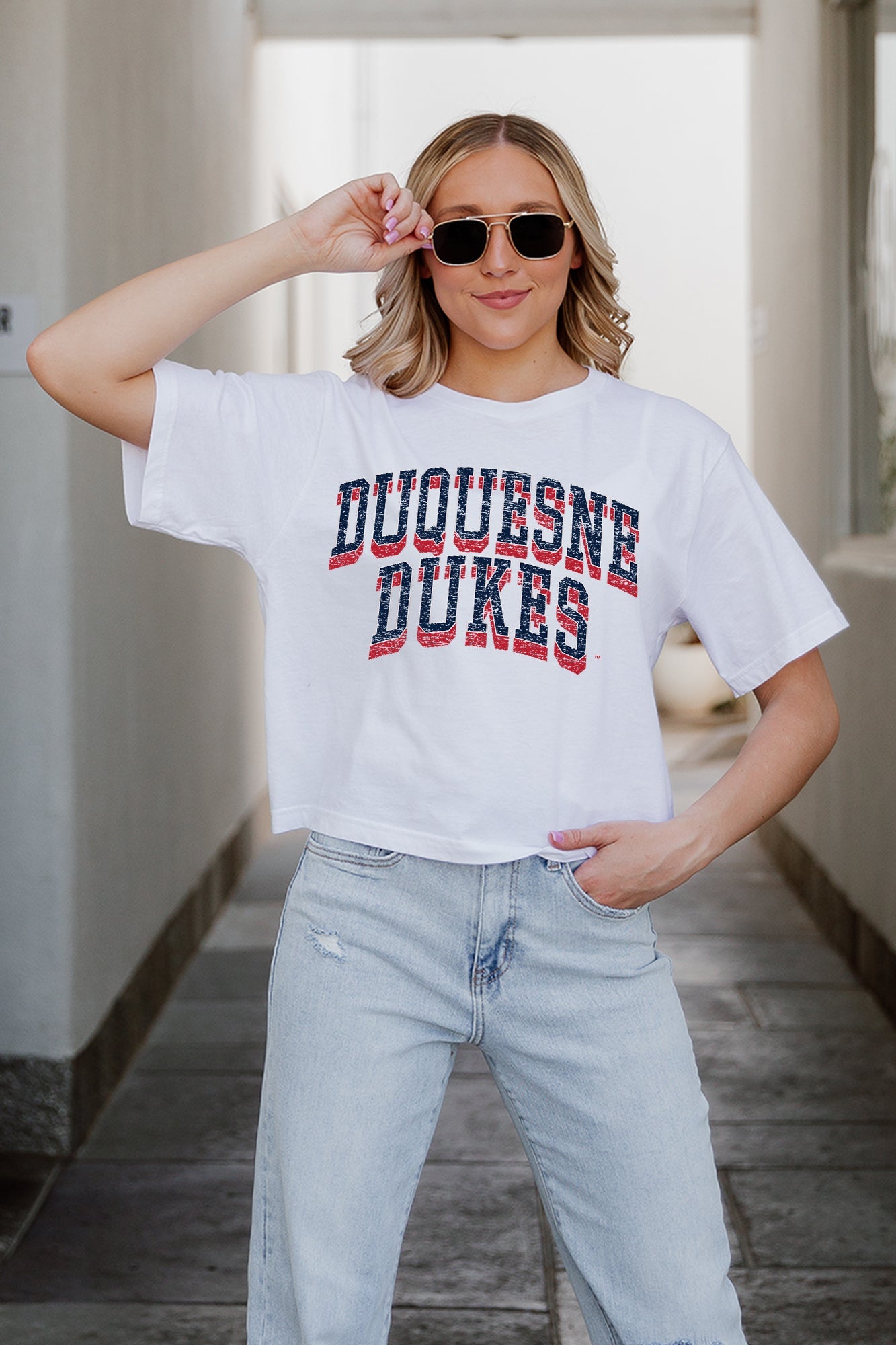 DUQUESNE UNIVERSITY DUKES CLAIM TO FAME BOXY FIT WOMEN'S CROPPED TEE